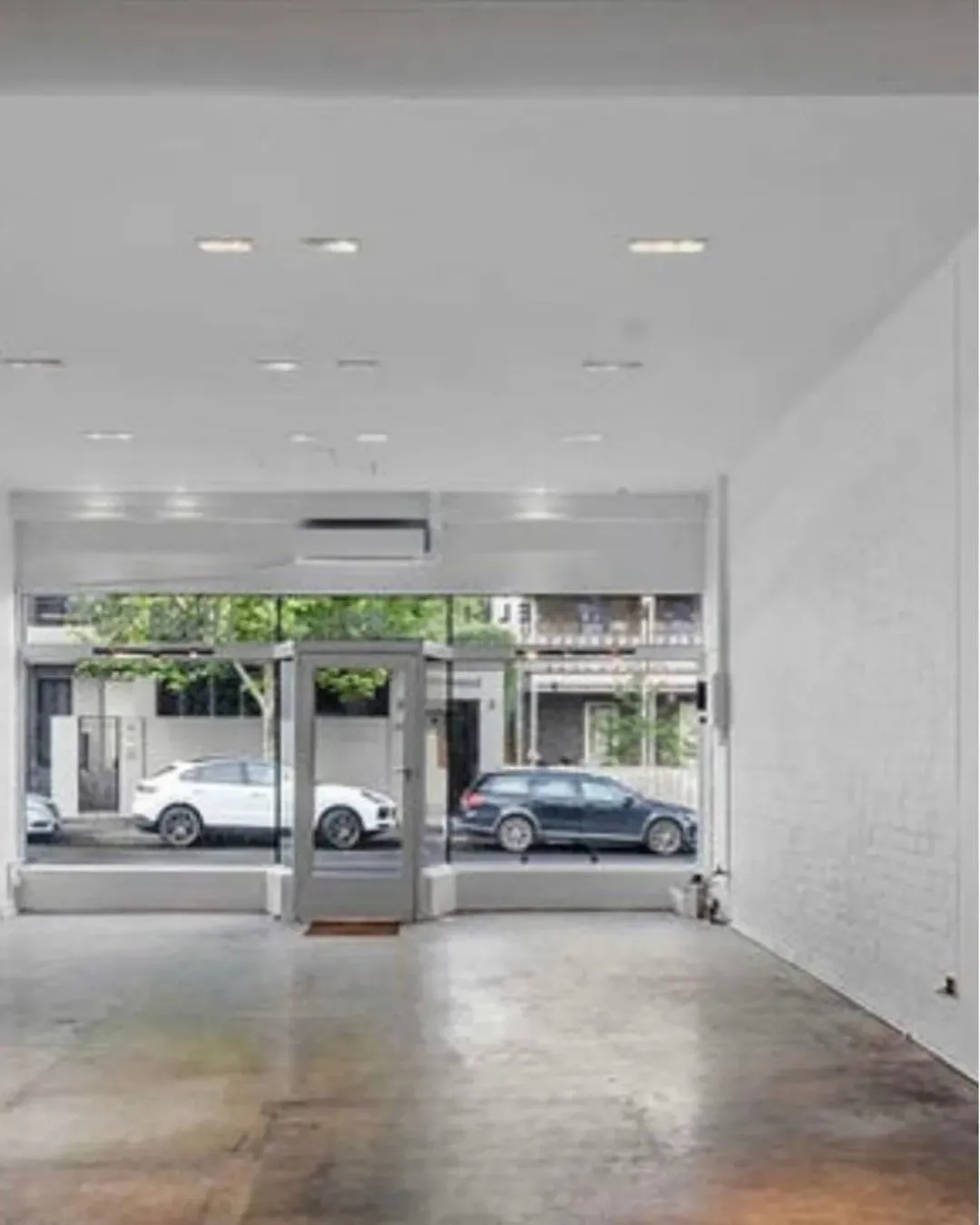 Salon & Lash Studio - Before