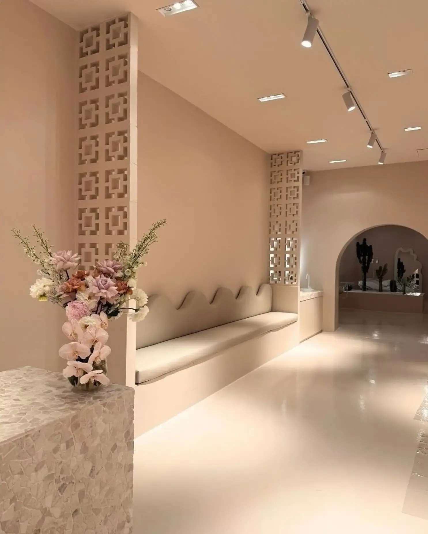 Salon & Lash Studio - After