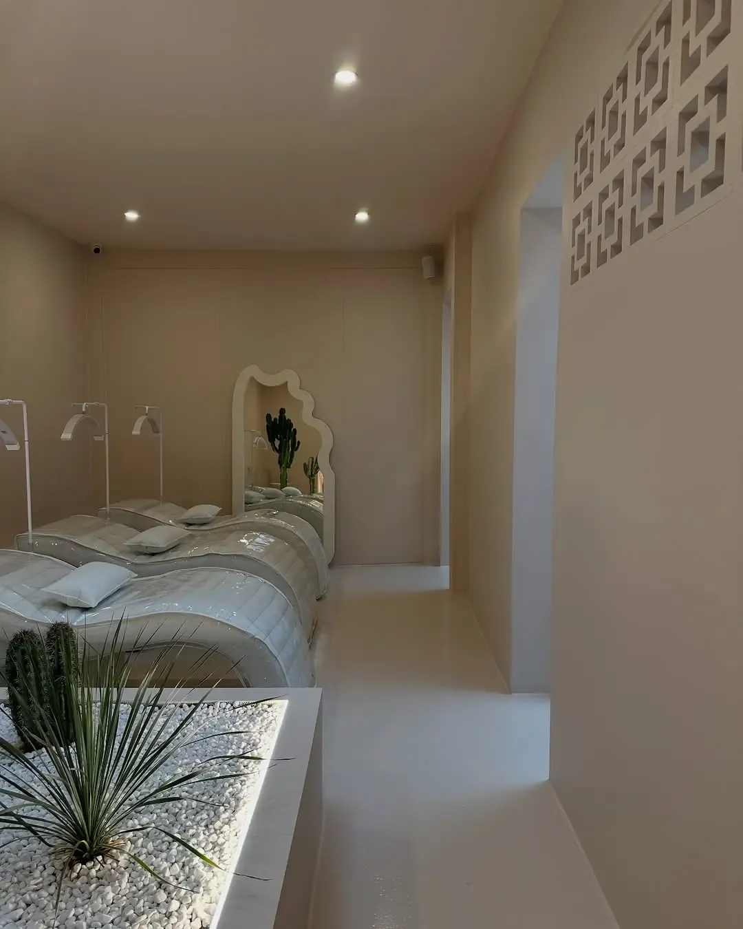 Salon & Lash Studio - After